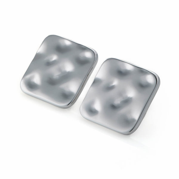 ARETES MARTILLADOS PLATEADOS